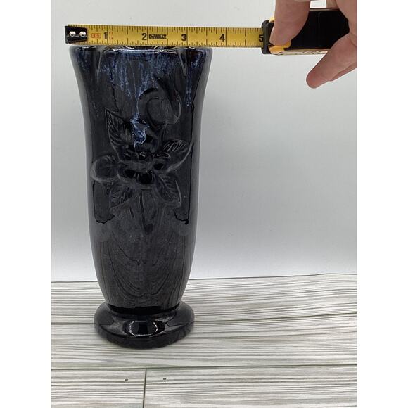 Vintage Van Briggle Rare 8" Black And Navy High Gloss Vase - Picture 4 of 5